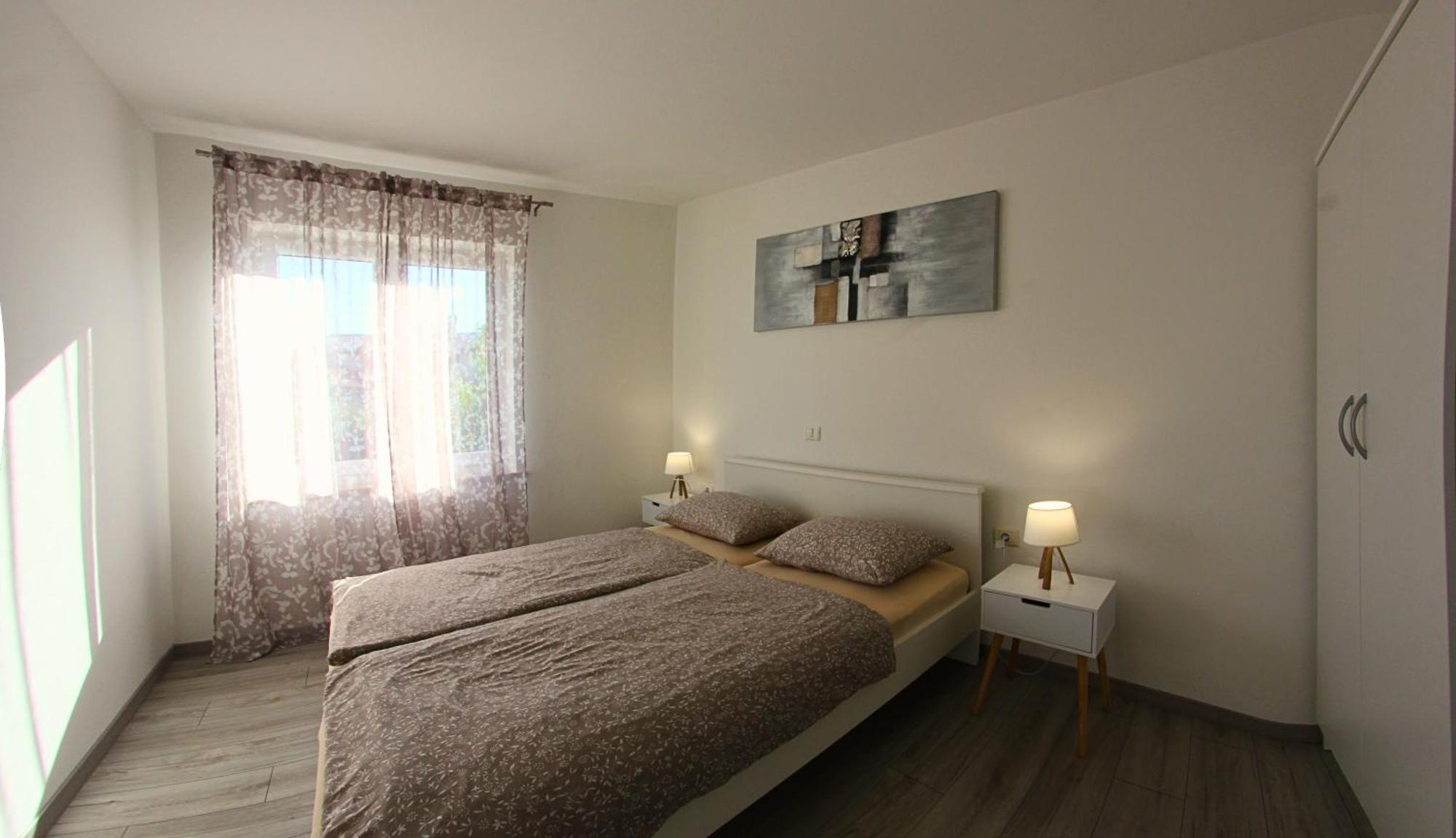 Lovrečica Apartments Goltes מראה חיצוני תמונה