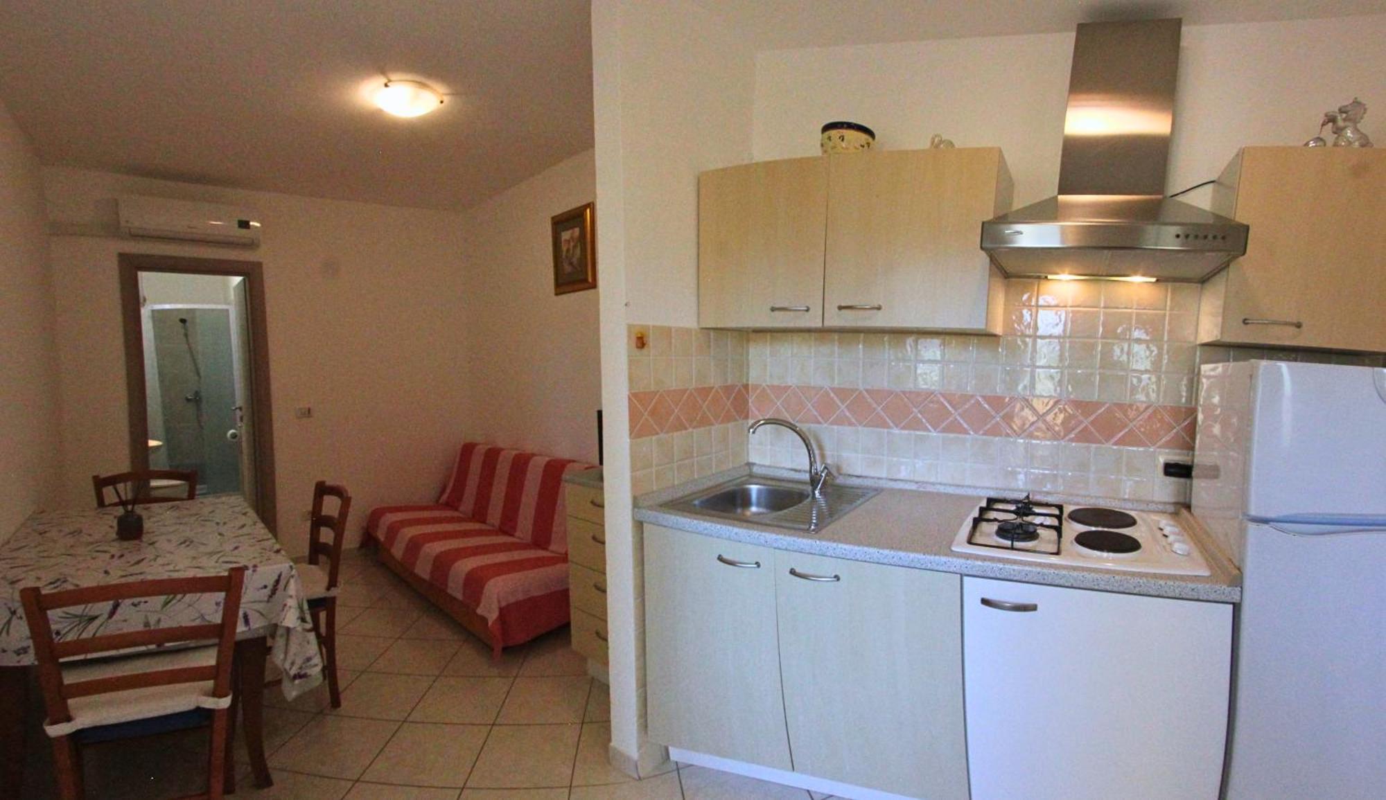 Lovrečica Apartments Goltes מראה חיצוני תמונה